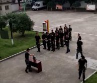 武警桐城中队为萍萍同学送去爱心款1925元